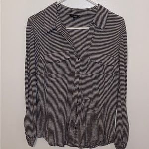 DAISY FUENTES BUTTON DOWN